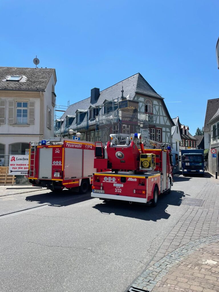 30/2022 Feuer klein innerorts